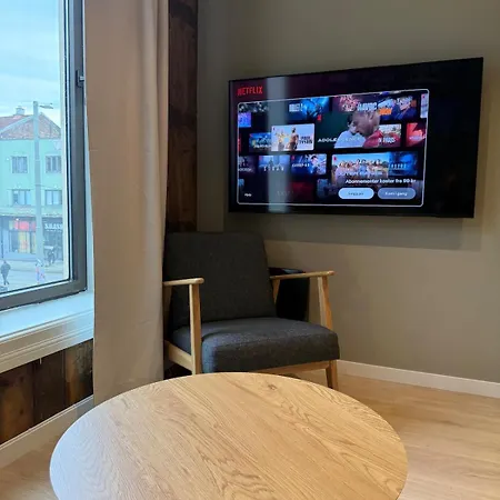 Lys Pa Lokka, Edvard Munch Appartement